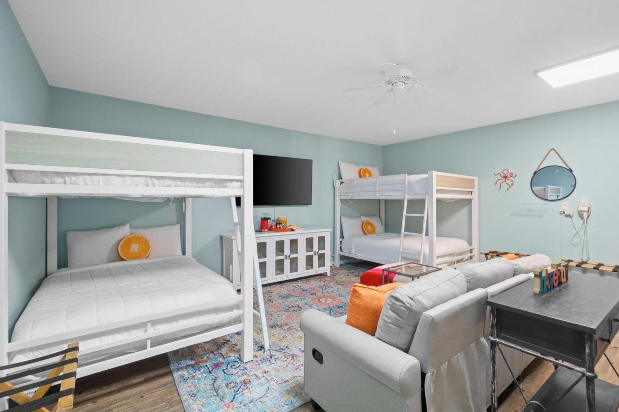 House - Paradise Palace By Panhandle Getaways Holiday home Panama City Beach